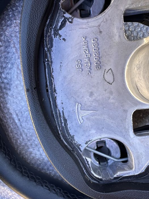 Кермо Tesla Model 3 Y