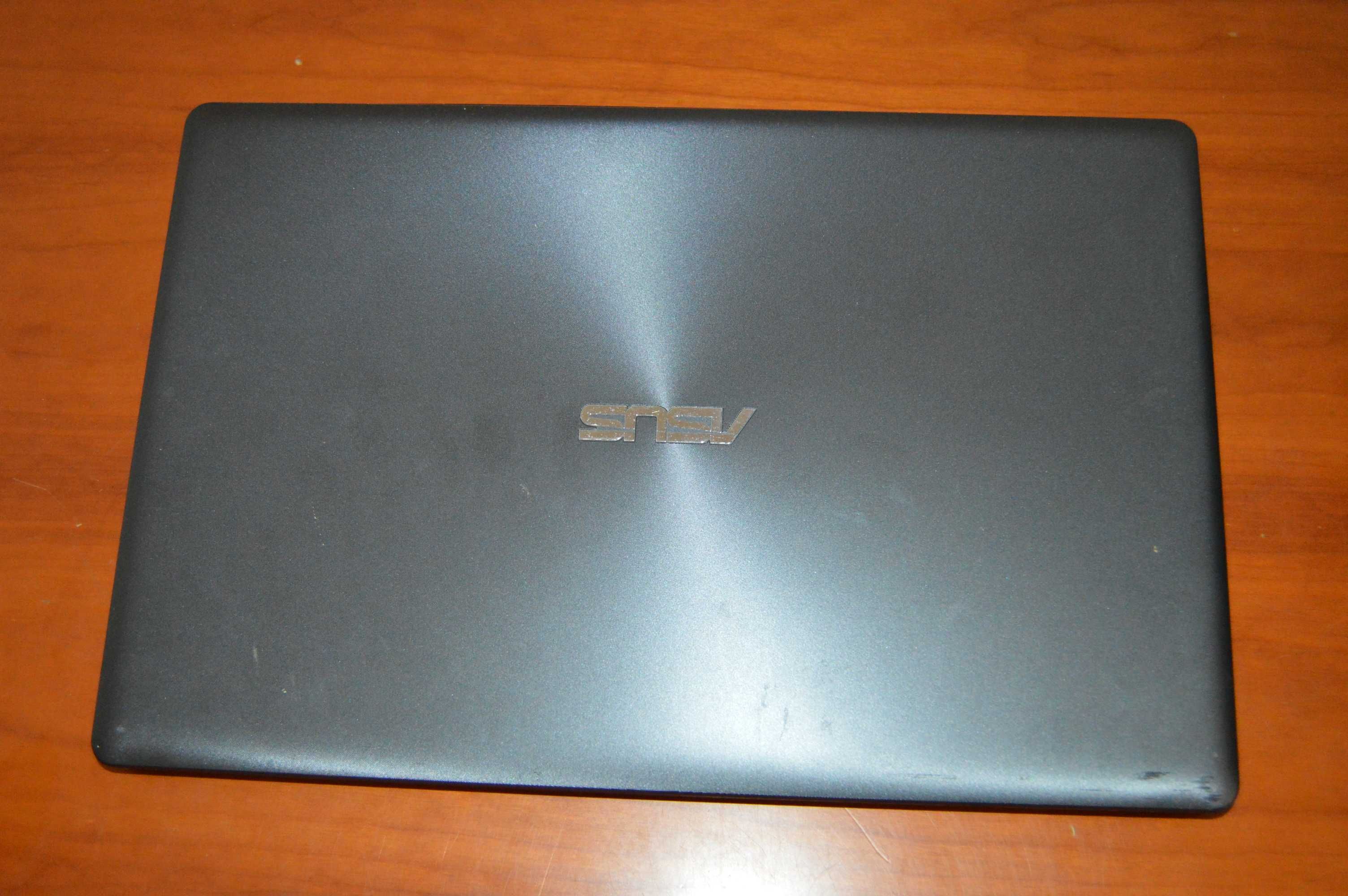 ASUS X550C (I7-3537U, 8GB RAM, GT720M 2GB, 250GB SSD, 4H bat)