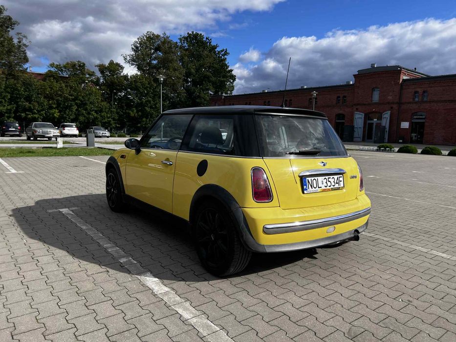 Mini Cooper R50 1.6 116KM 2001