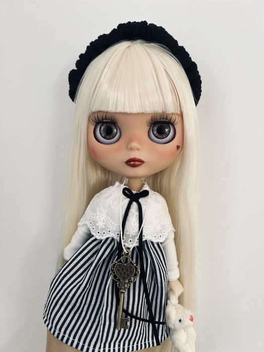 Lalka Blythe Alicja w Krainie Czarów