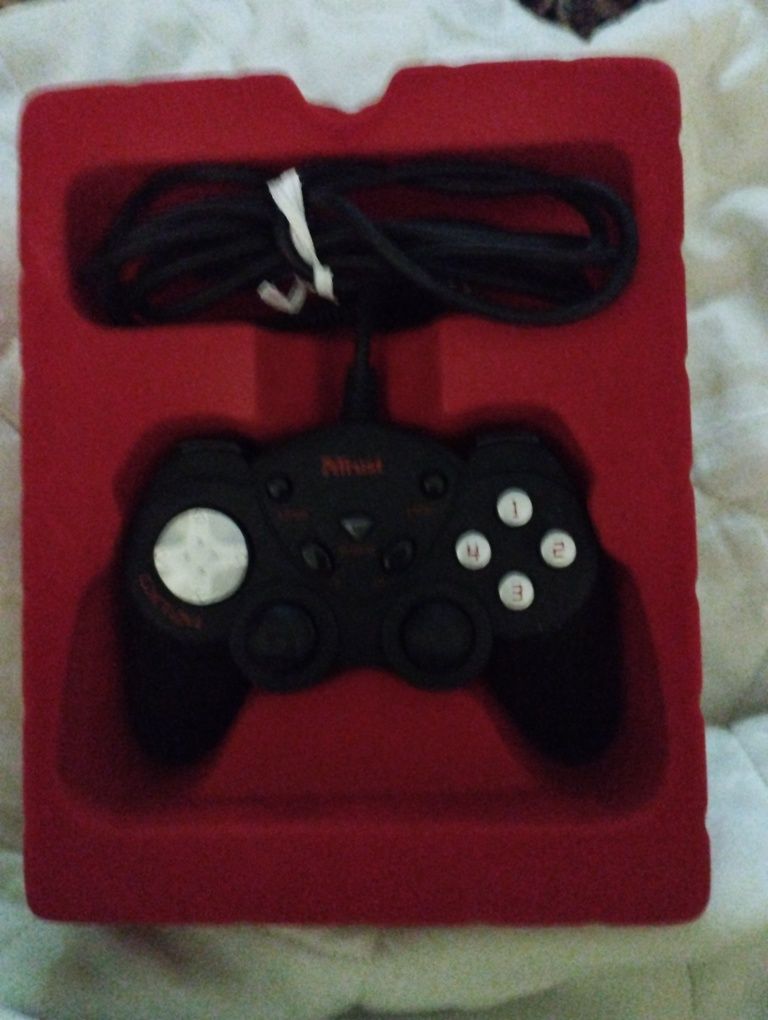 Comando Trust gxt 24 gamepad