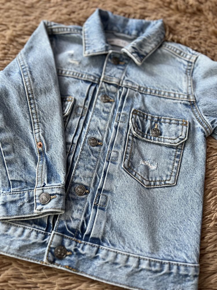 Куртка джинсова Zara для хлопчика або діачинки 98 розміт