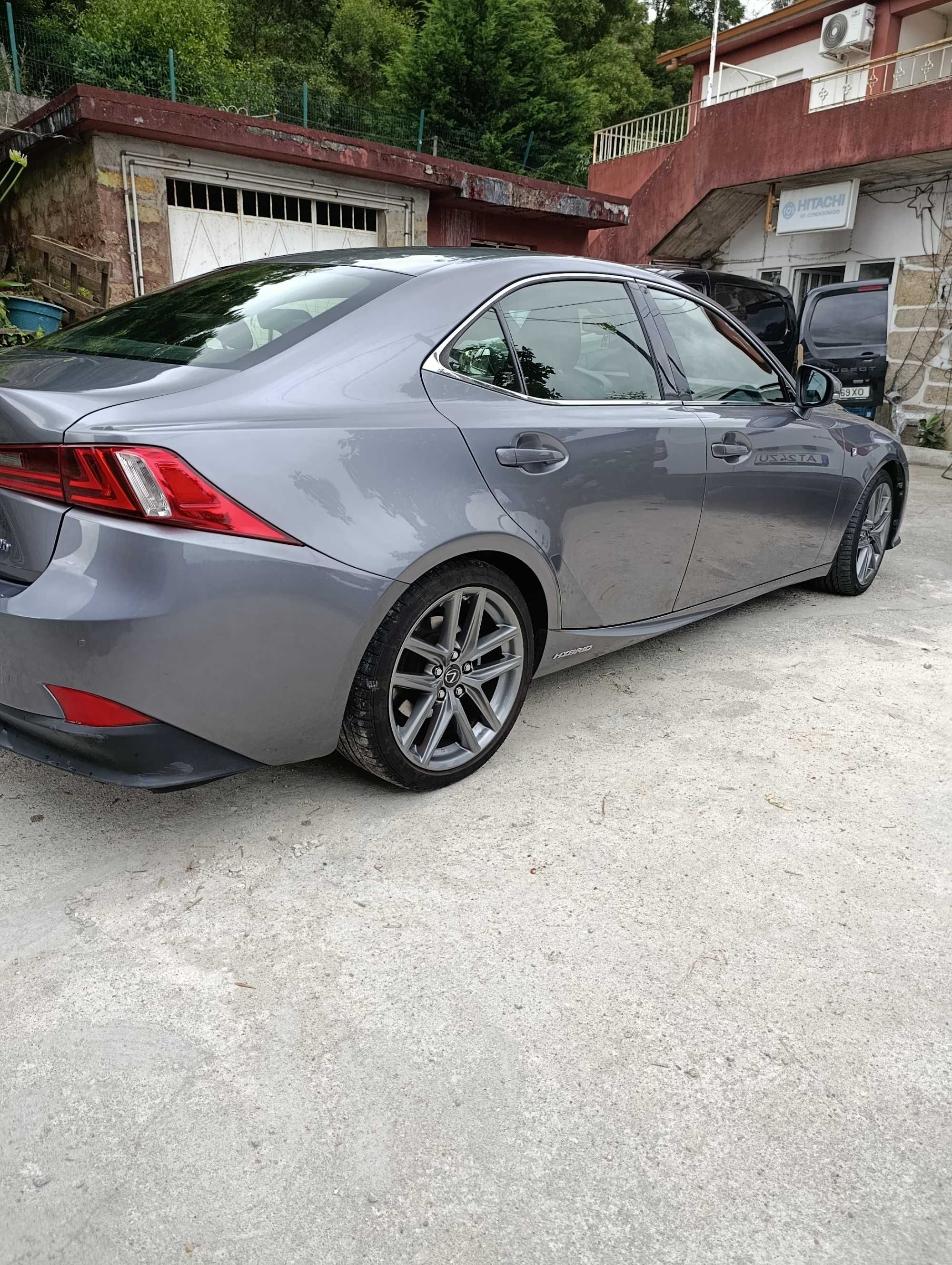 lexus IS300 sport