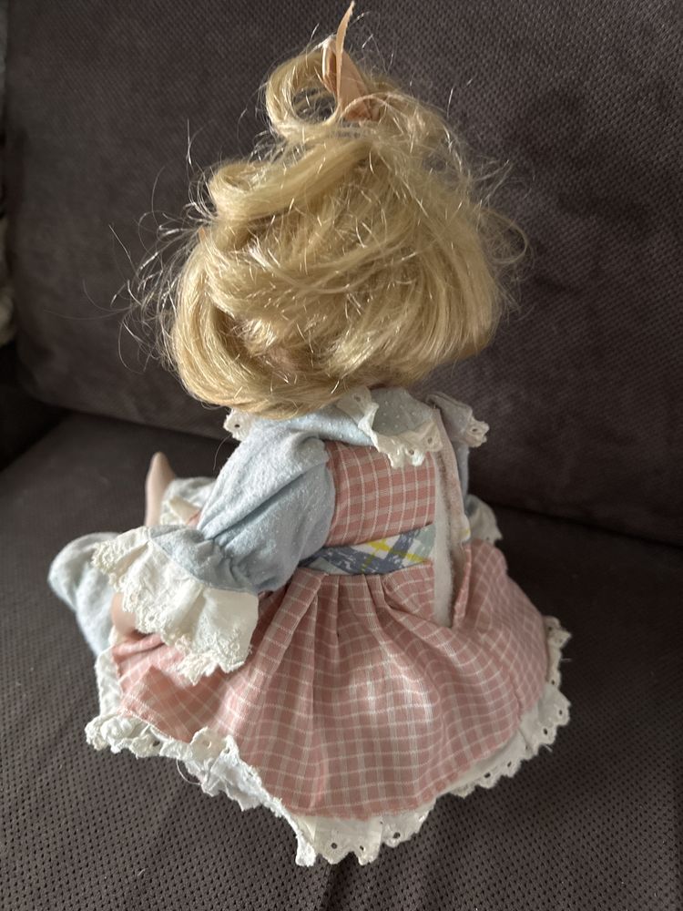 Lalka porcelanowa kolekcjonerska