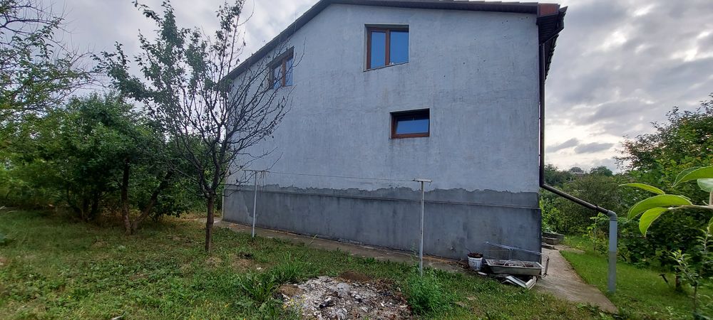 Продаж будинку на Бучмах