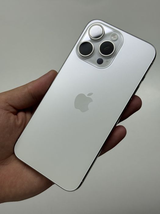 iPhone 15 Pro Max 256 ГБ як новий гарантія магазину 3 місяці