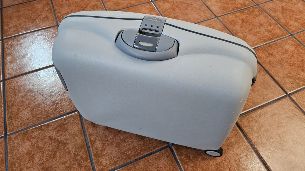 Mala rígida Samsonite 70x54x25
