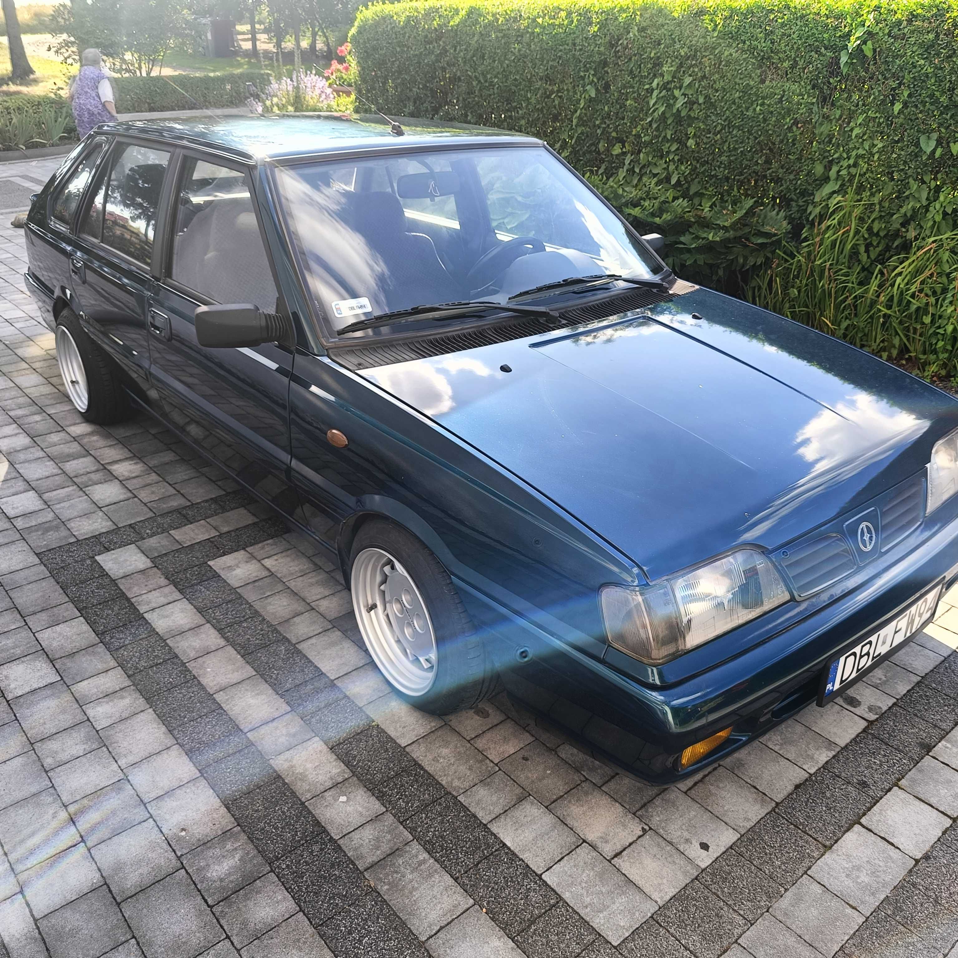 Polonez caro plus