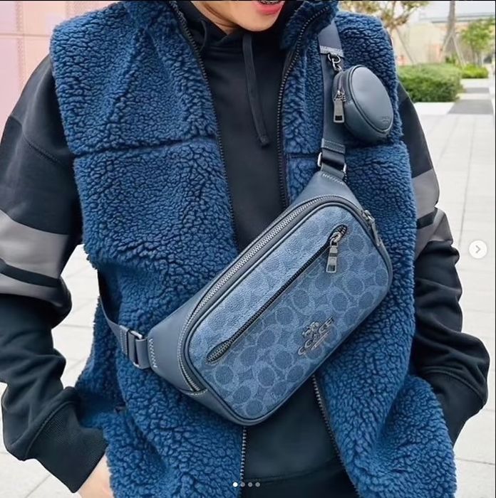 Сумка через плече Coach Elias