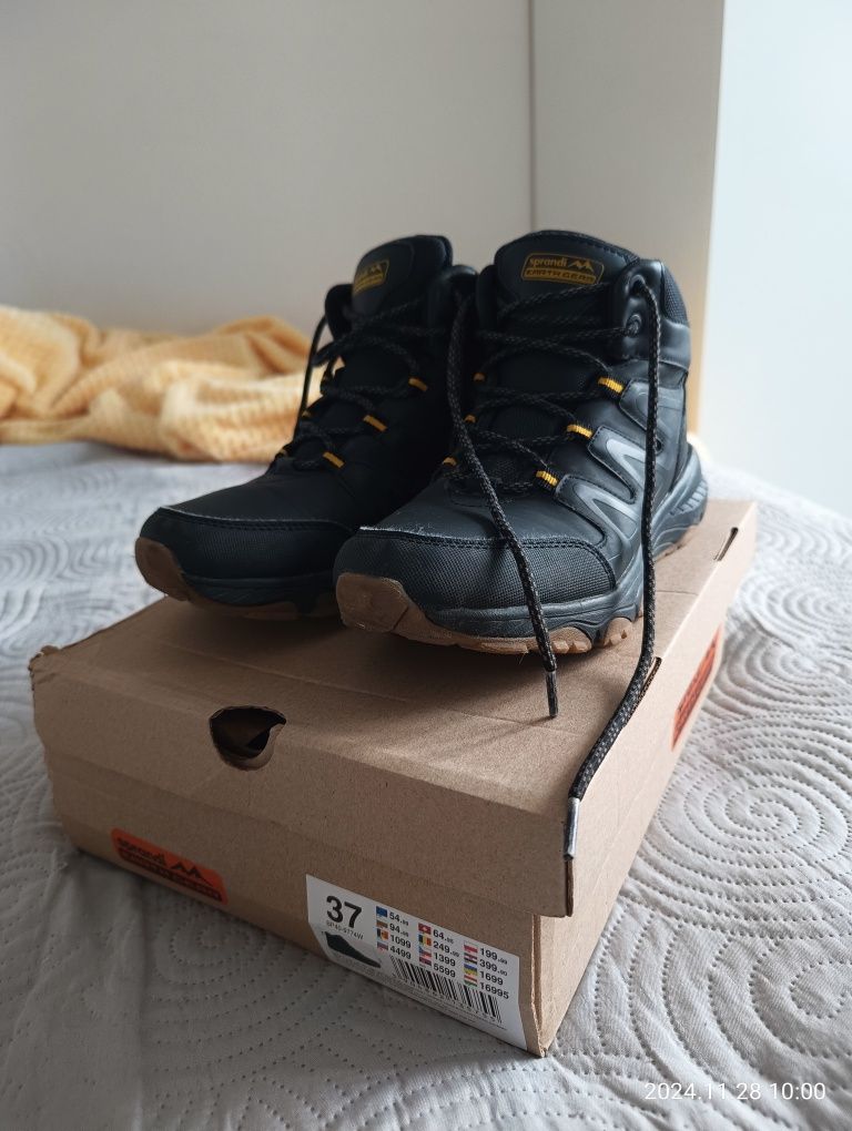 Zimowe buty z CCC, rozmiar 37, dla dziecka, młodzieżowe