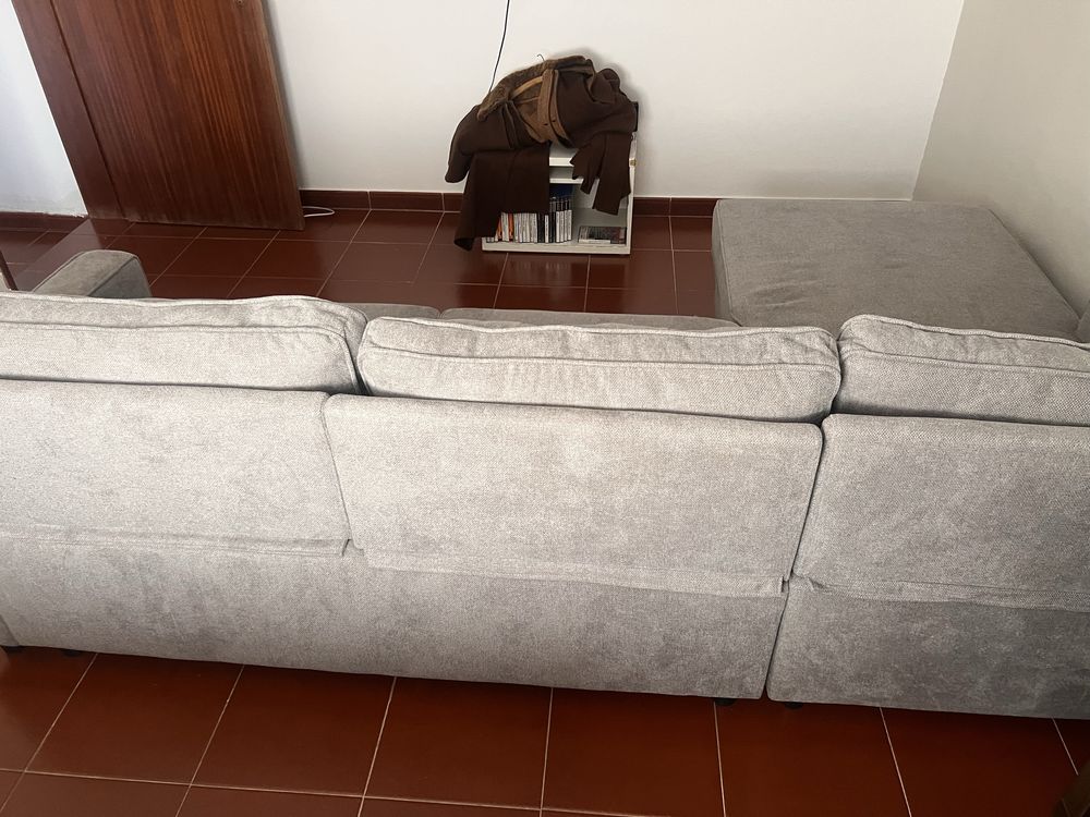 Sofa com chaise longue