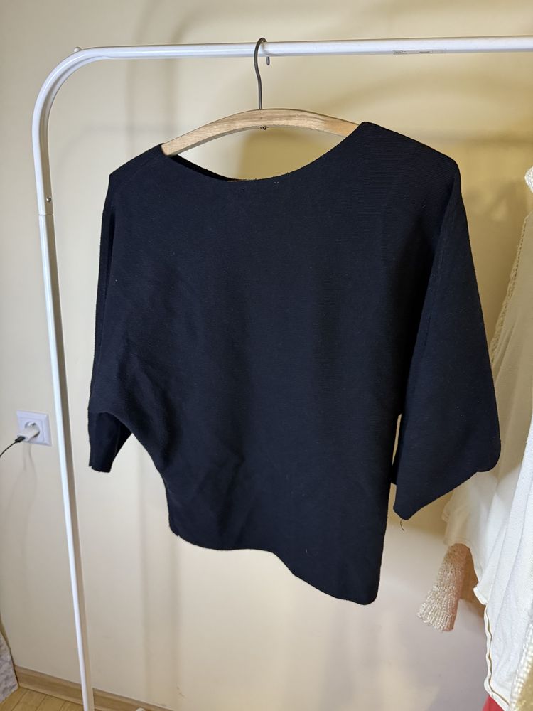 Czarny sweter orsay nietoperz L