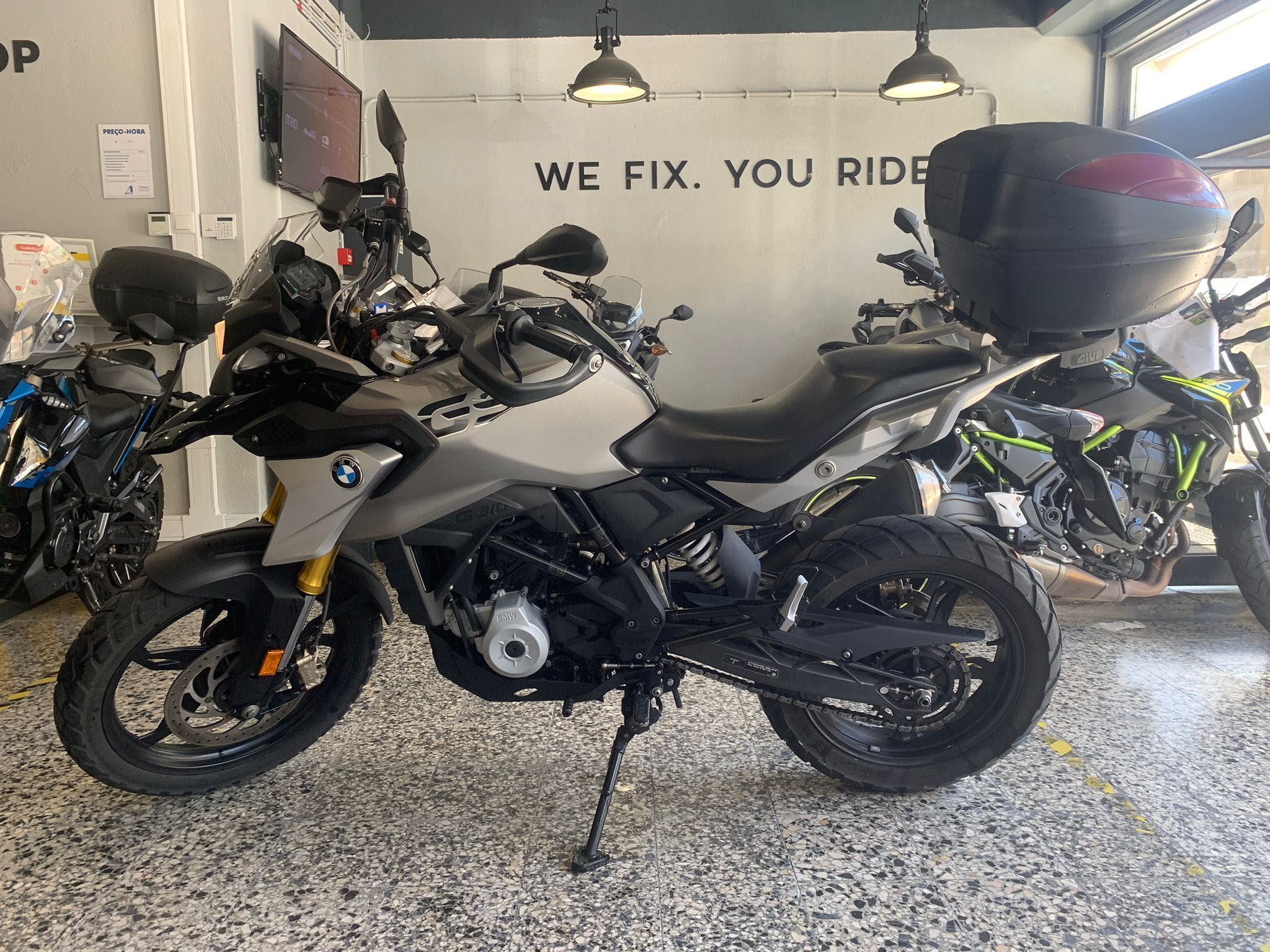 BMW G 310 GS optimo estado Top case 18221 Kms