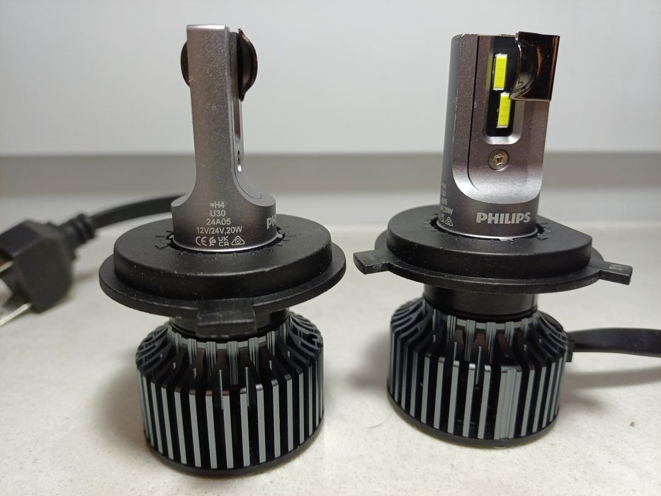 Żarówki LED H4 Philips Ultinon Pro3022