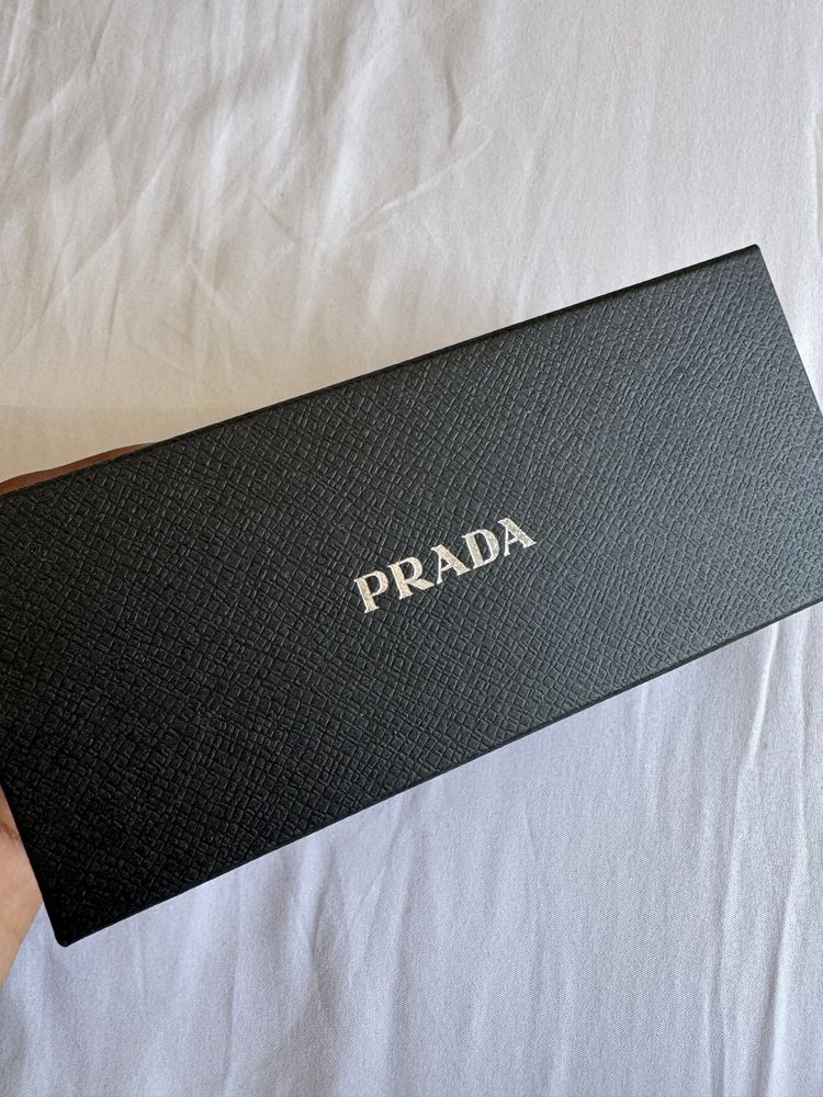 Óculos Prada SPR57Y
