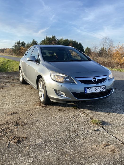 Opel Astra 1.4 Turbo. Duzy serwis mechaniczny