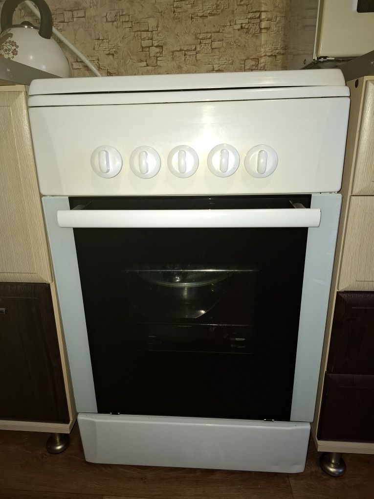 Газова плита і витяжка