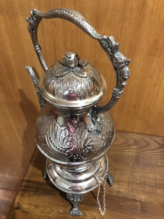 Samovar muito antigo lindíssimo