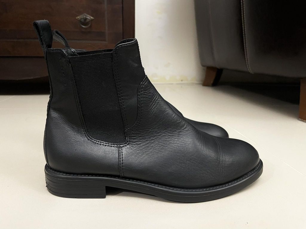 Vagabond Shoemakers damskie botki sztyblety skórzane 36
rozmiar 36