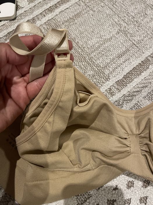 Biustonosz do karmienia / M