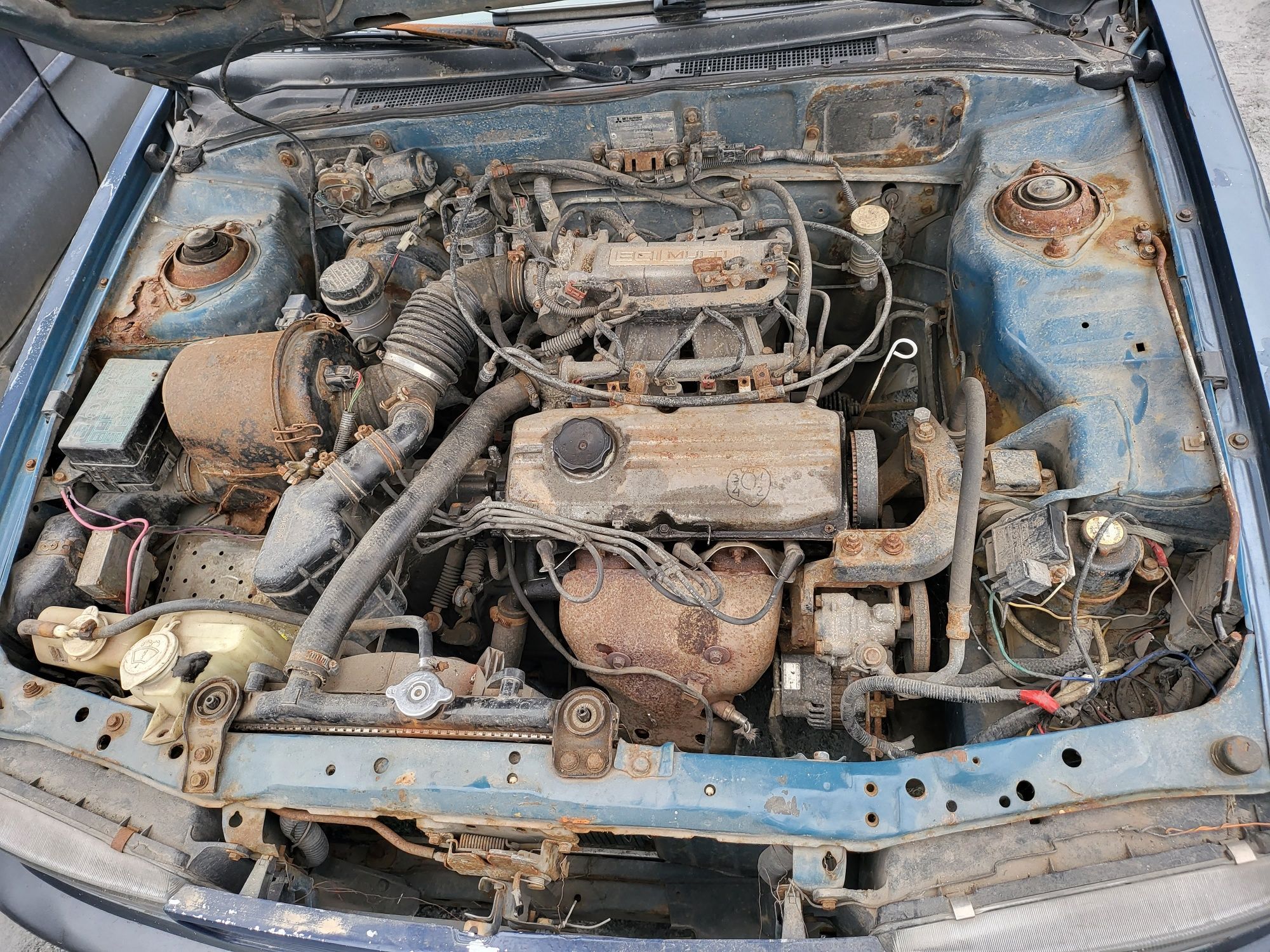 Запчасти mitsubishi lancer 1989-1992 Мицубиси Лансер 1.5 инжектор