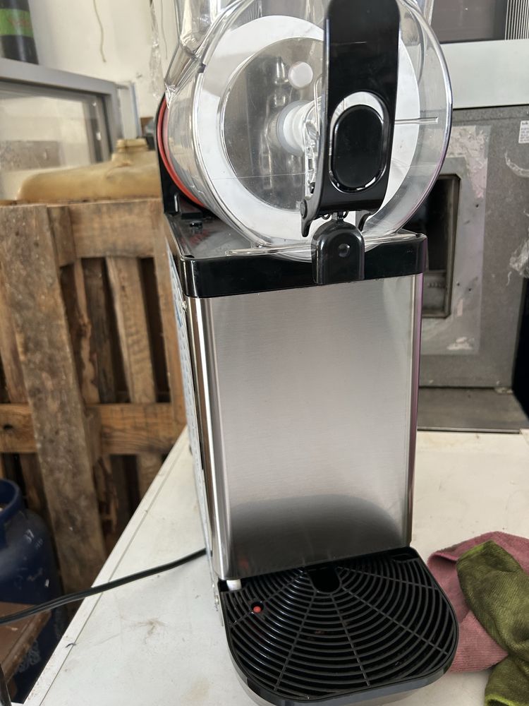 Maquina de granizados NOVA