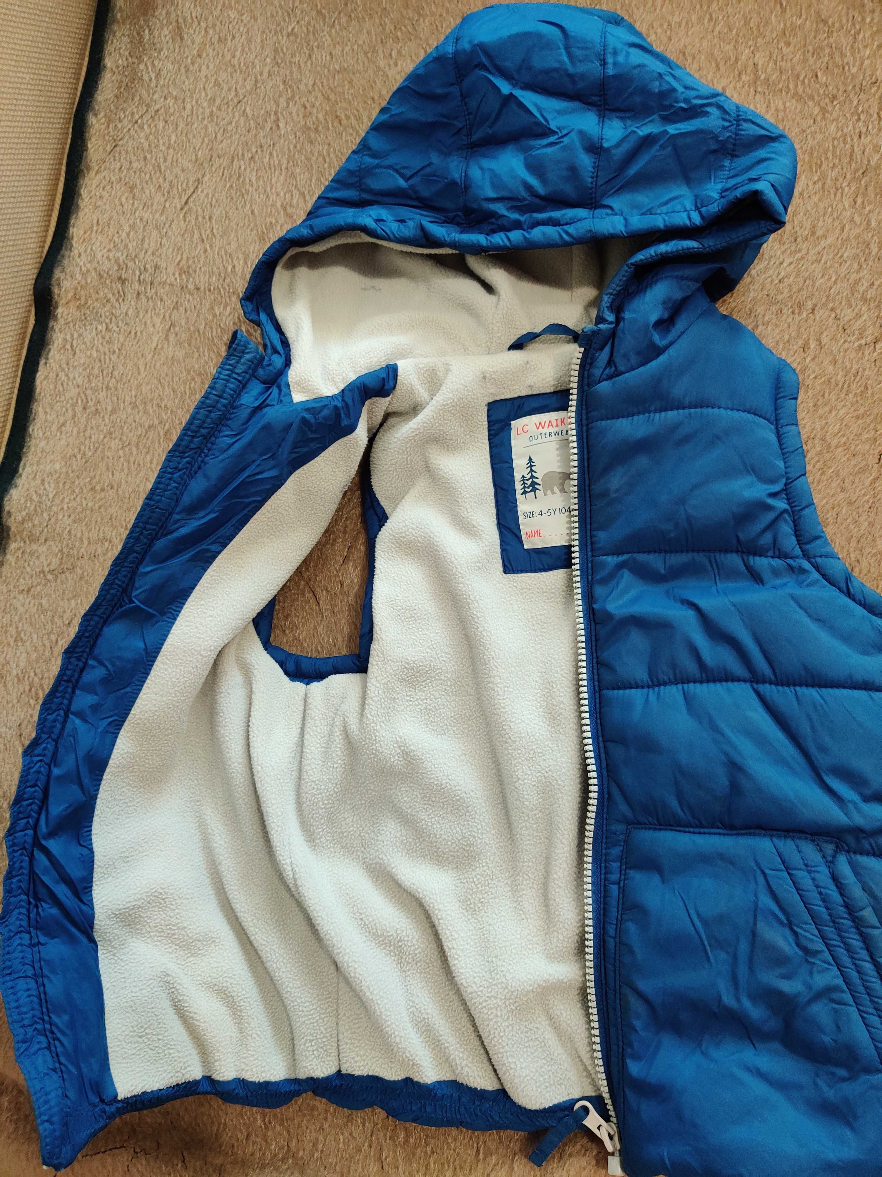 Куртка-жилет  утеплена (розмір 104-110, 4-5 років)