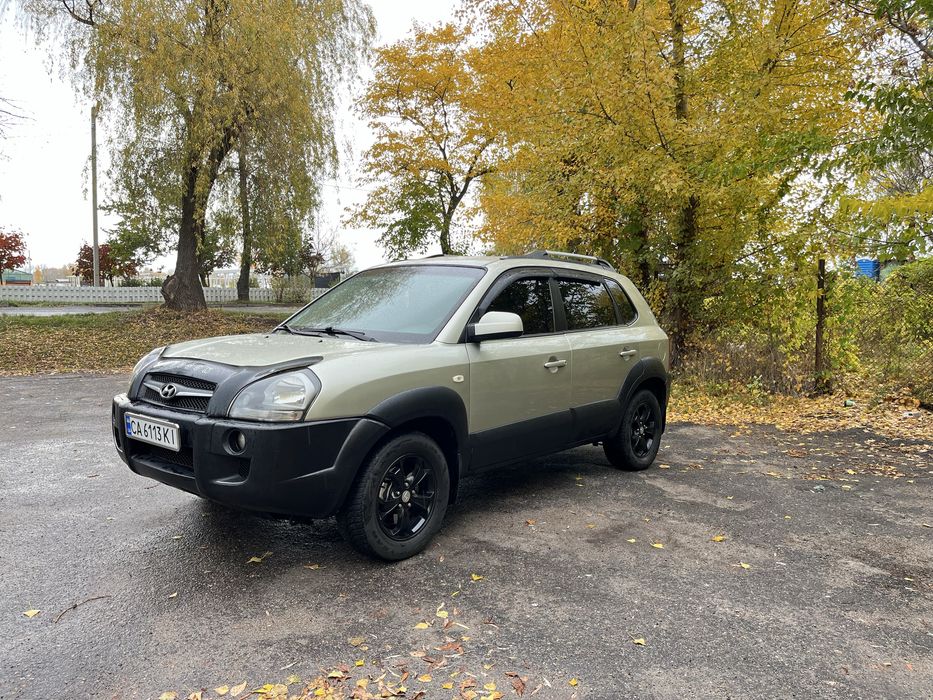 Hundai tucson 2008 рік автомат повний привіт