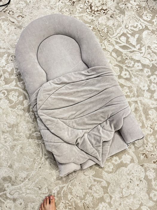 Кокон Pid krylom новий