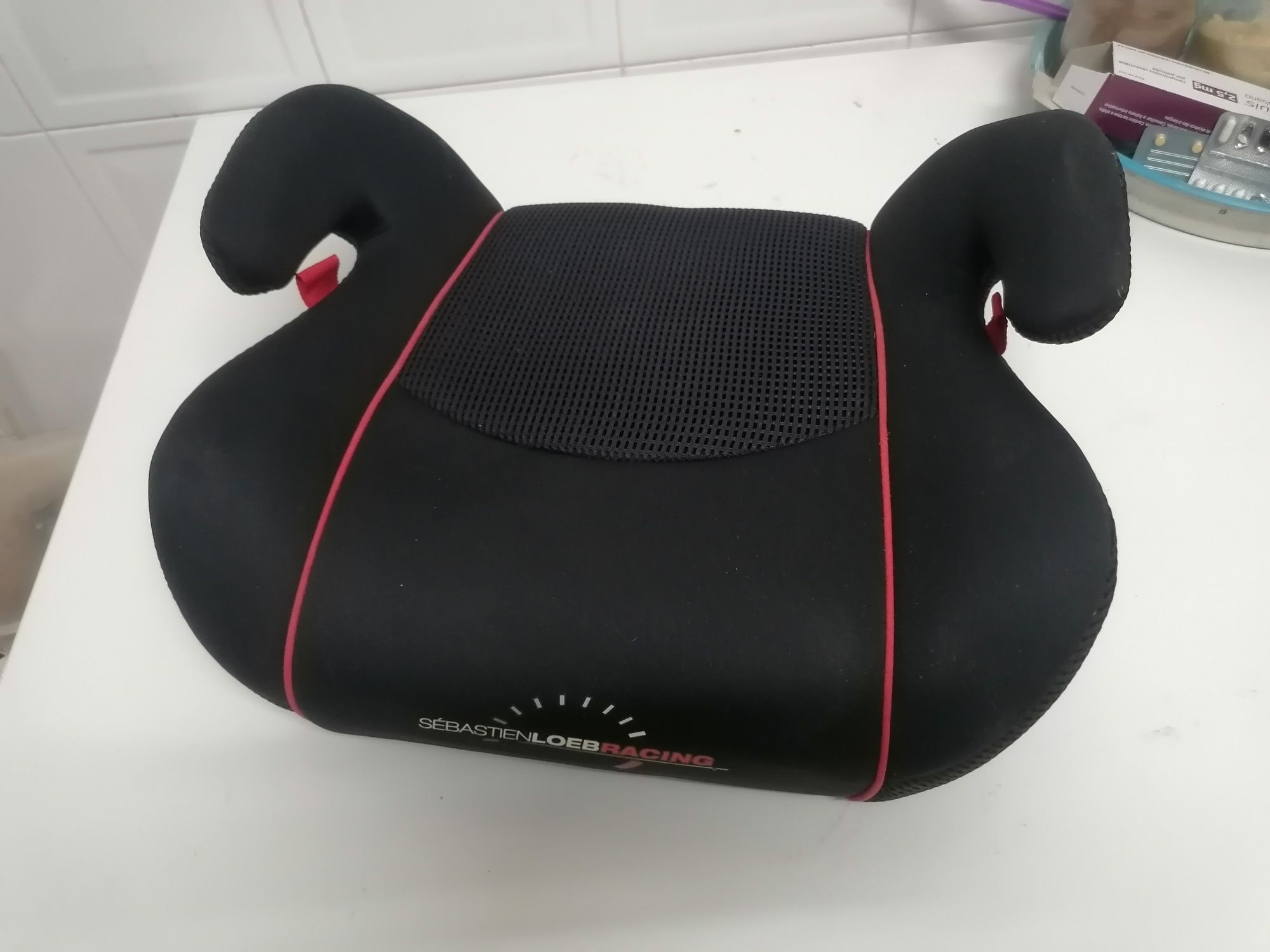 Cadeira auto Zippy e Banco auto para criança