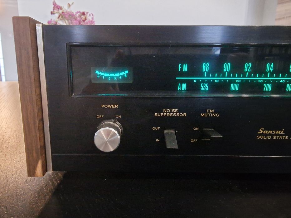 Tuner Sansui TU-505 odbiornik radiowy