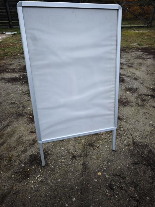 Potykacz reklamowy aluminiowy 70/100