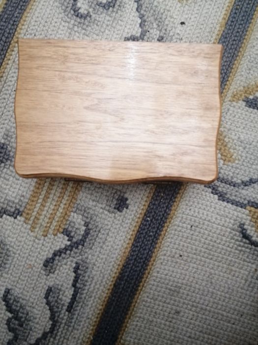 Guarda - jóias, senhora.