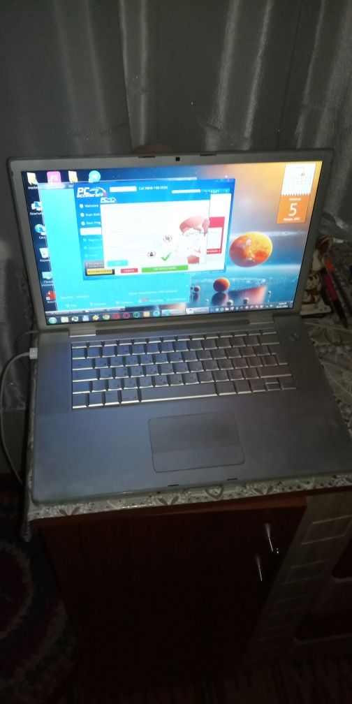 Продам Макбук 15,4"