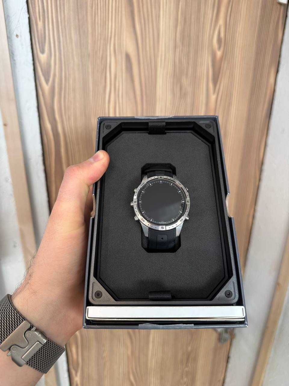 Garmin MARQ Adventurer 44mm Damascus Steel Edition Магазин | Гарантія