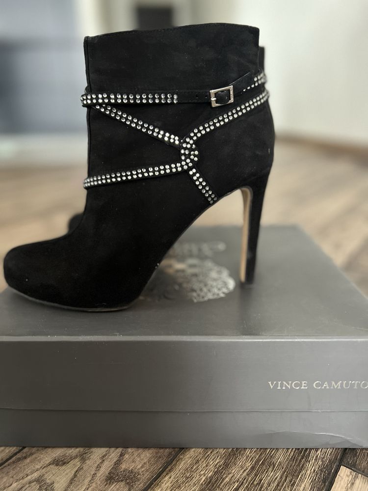 Ботильйони Vince Camuto 38р