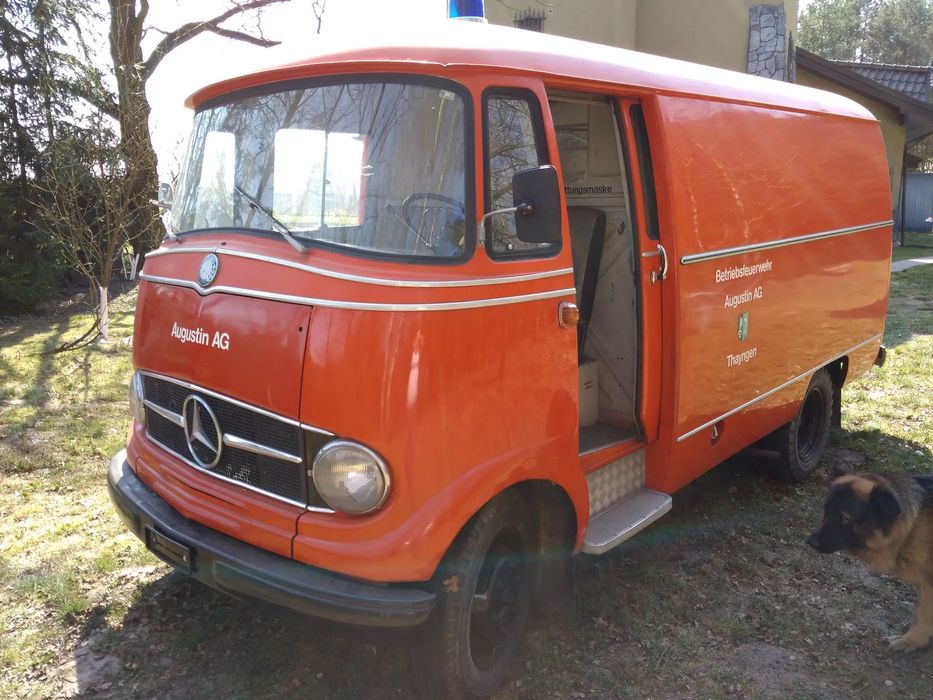 Mercedes-Benz L407  Mercedes-Benz L407/zabytek