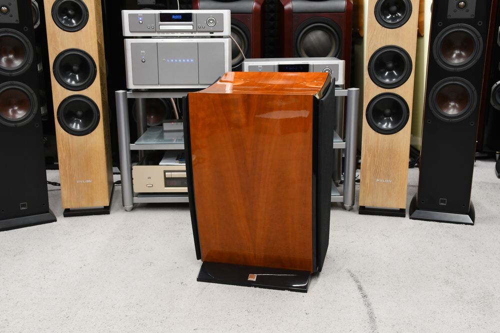 Mocny subwoofer aktywny Dali Helicon S600 MK2 wiśnia