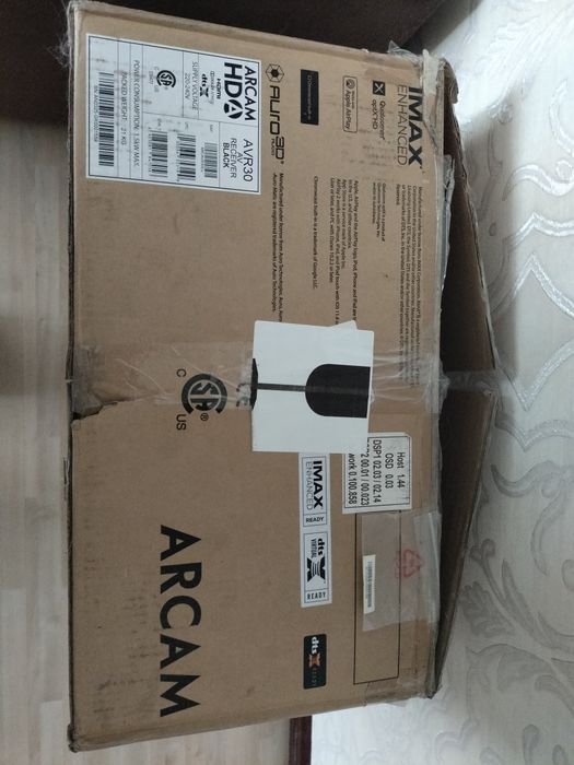 Топовий AV ресивер Arcam AVR 30