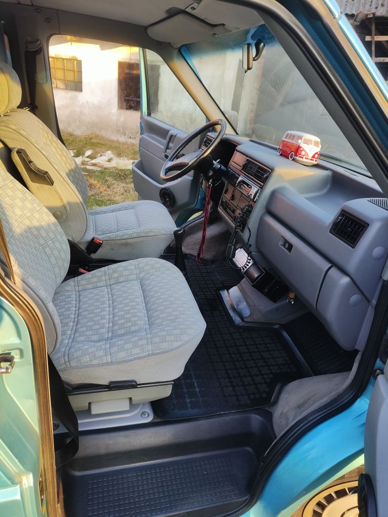 Volkswagen Multivan T4 2.4 1992r