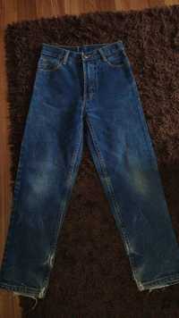 Продаю джинси нові жіночі 250 гривень