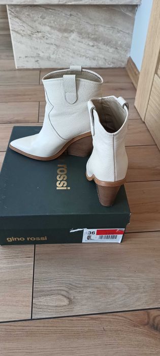 Botki kowbojki beż Gino Rossi