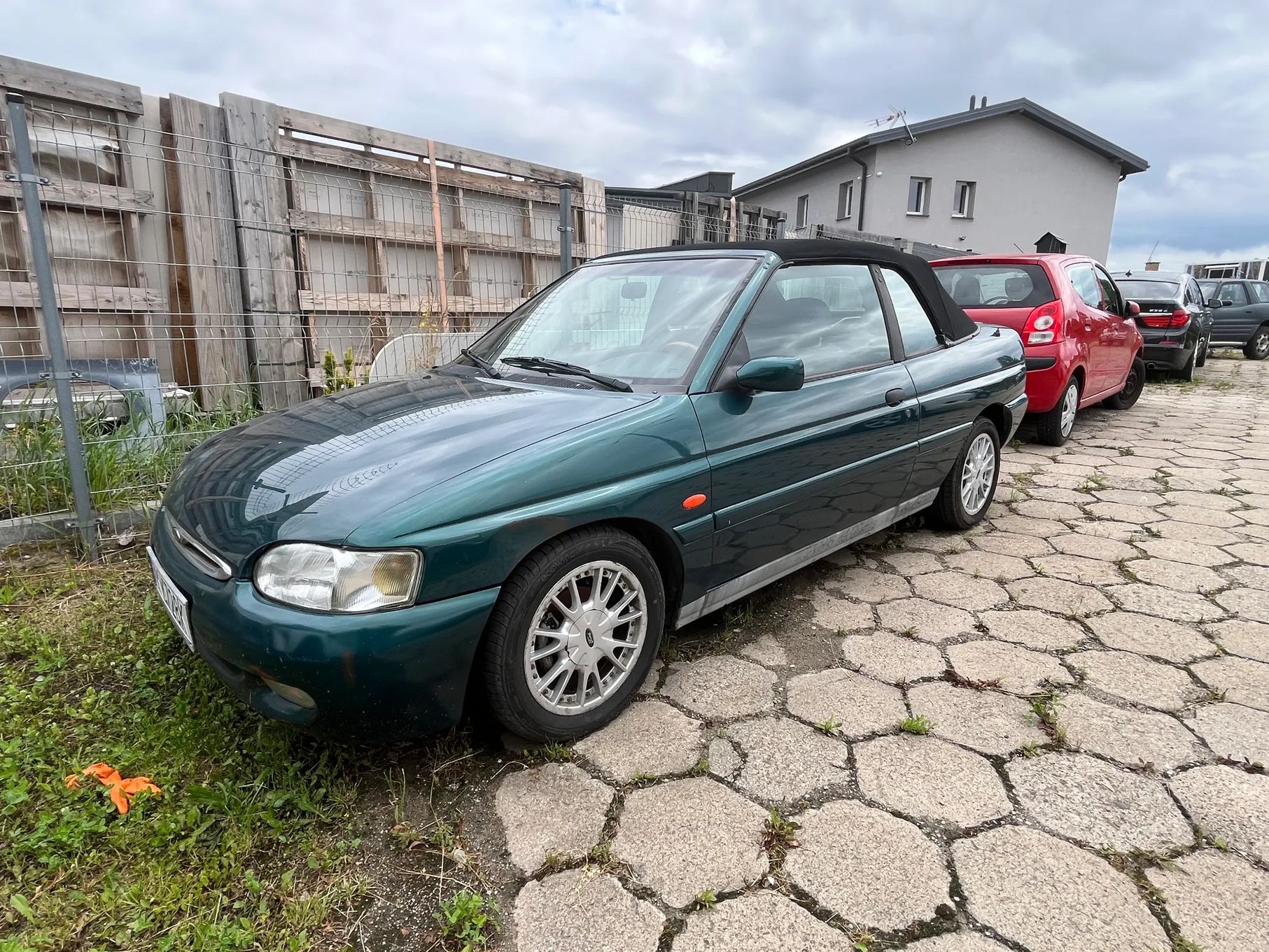 Ford Escort Pierwszy właściciel w kraju, zadbany, nowy akumulator, nowe opony