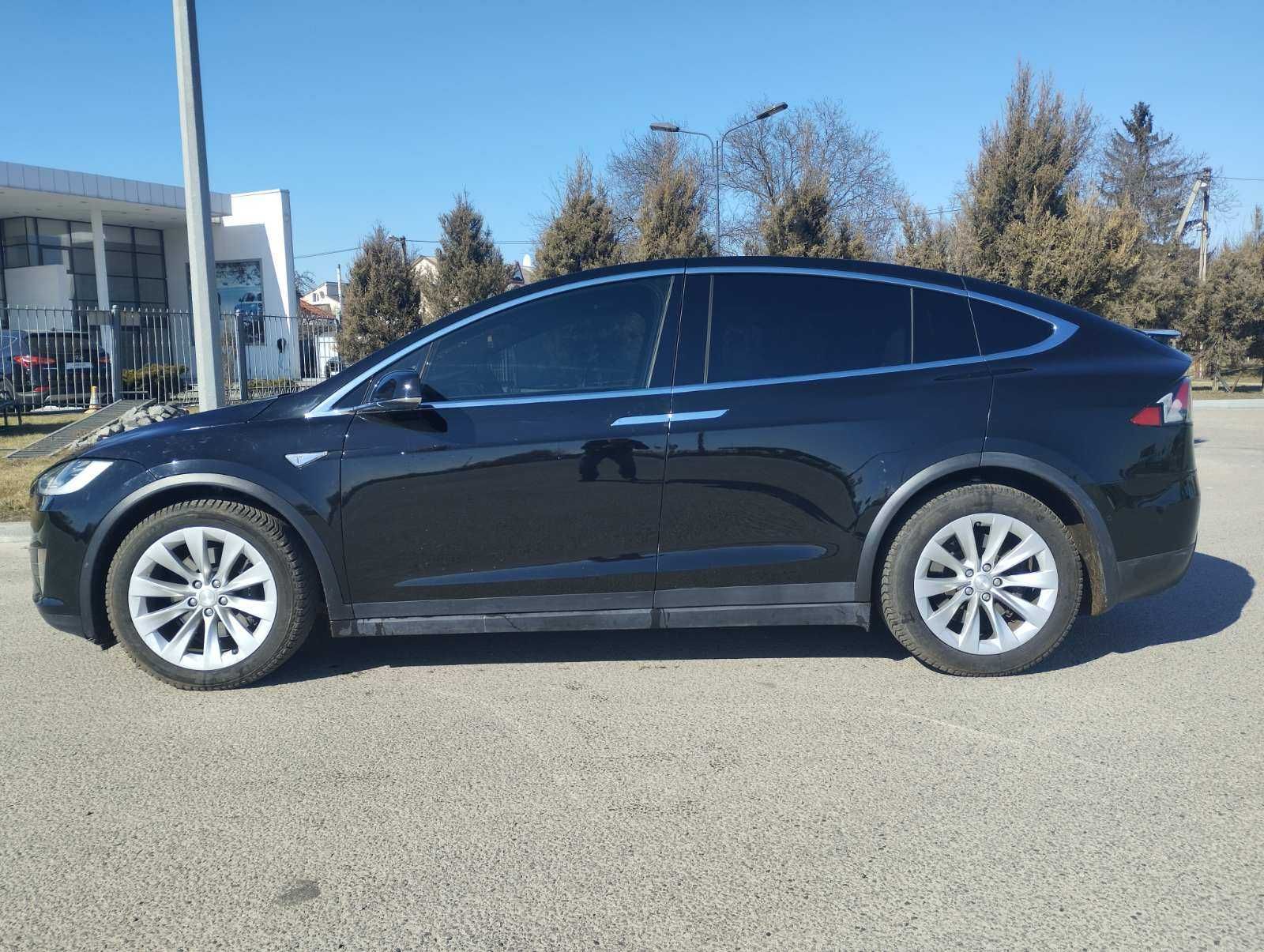 Продам Tesla Model X 2016г.в.