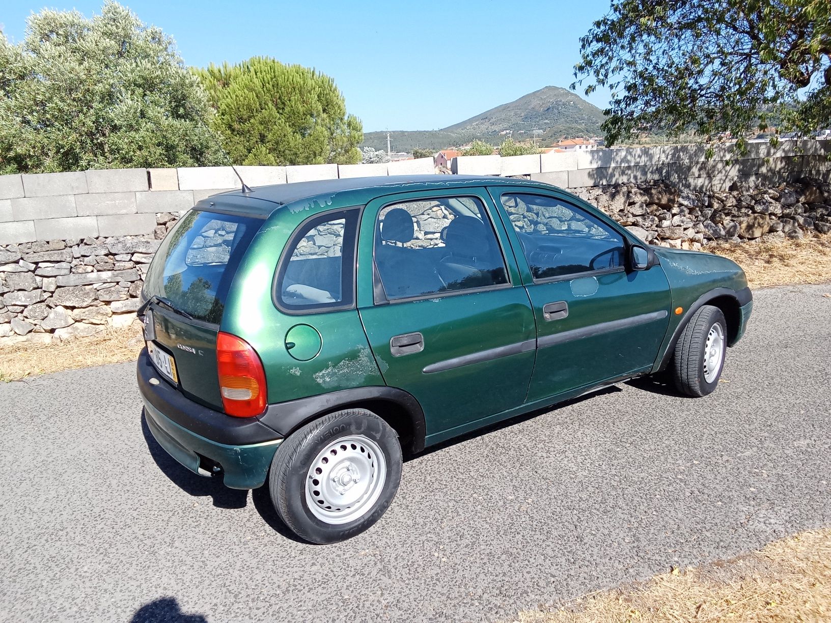 Opel corsa b 1.0