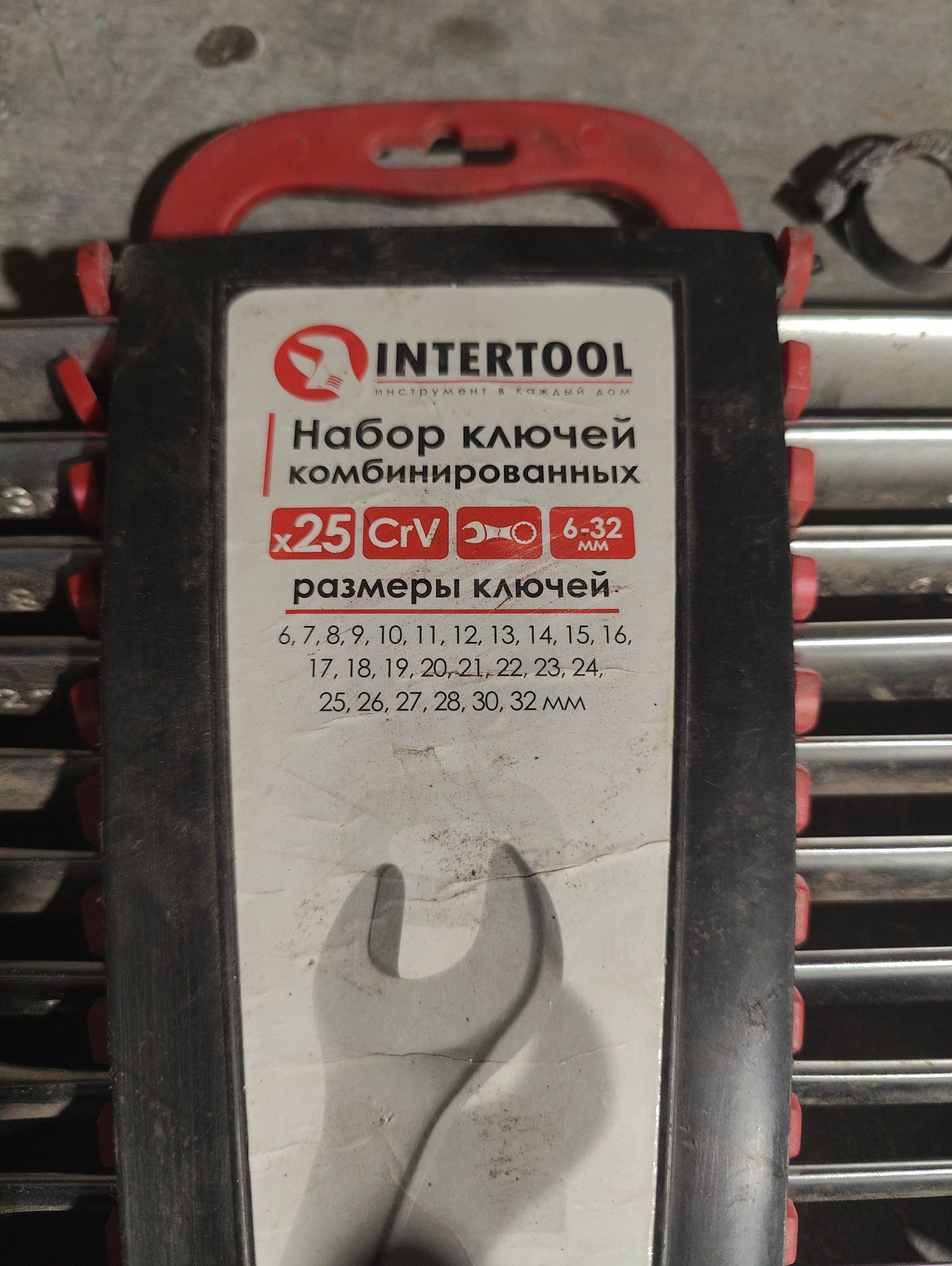 Продам шуруповёрт наборы головок и ражково накедных ключей