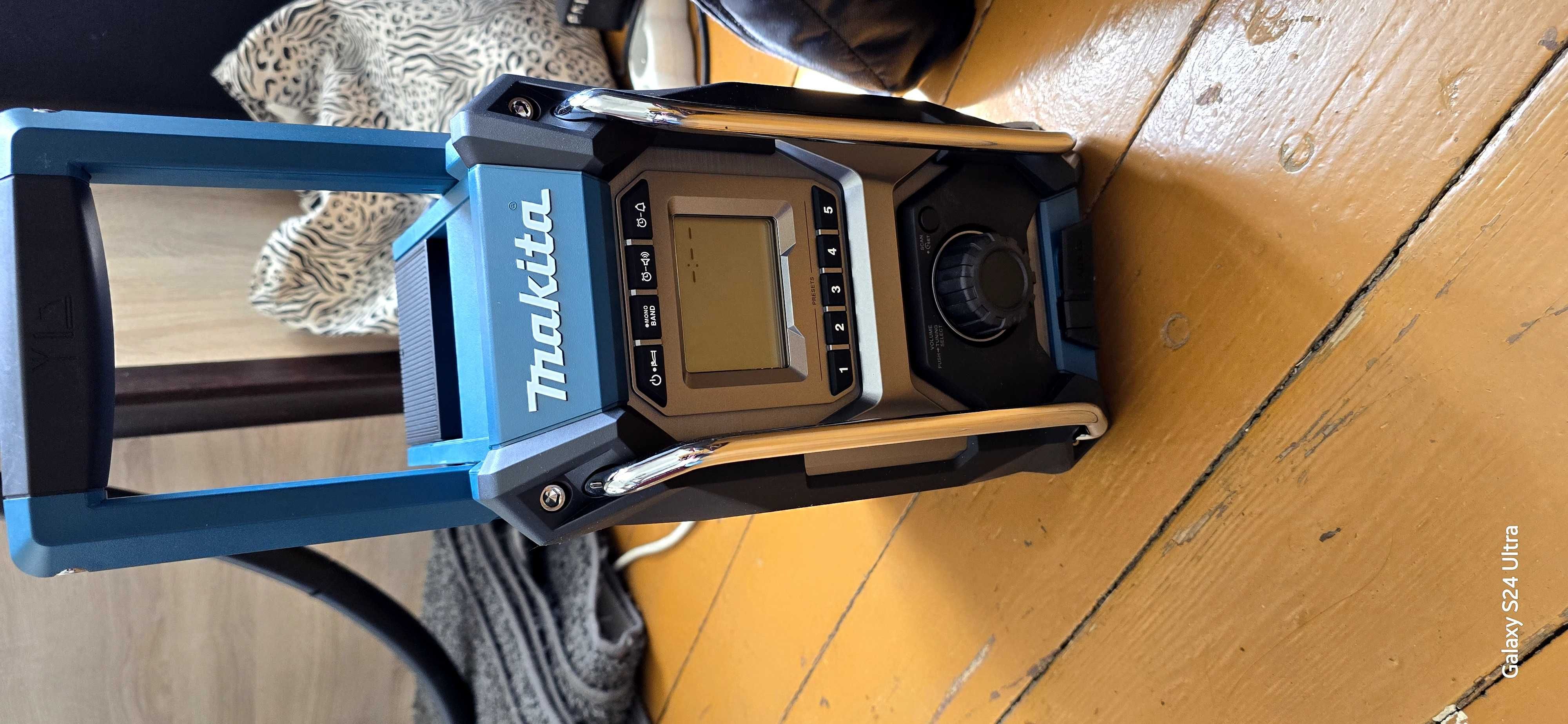 Radio Makita IP65