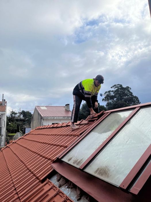 Serviços e Reparos em Telhados e Coberturas