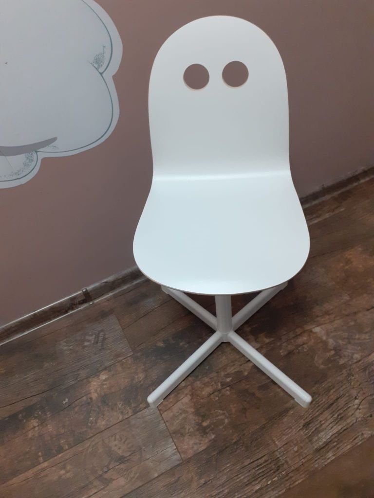 Krzesło obrotowe dla dziecka
