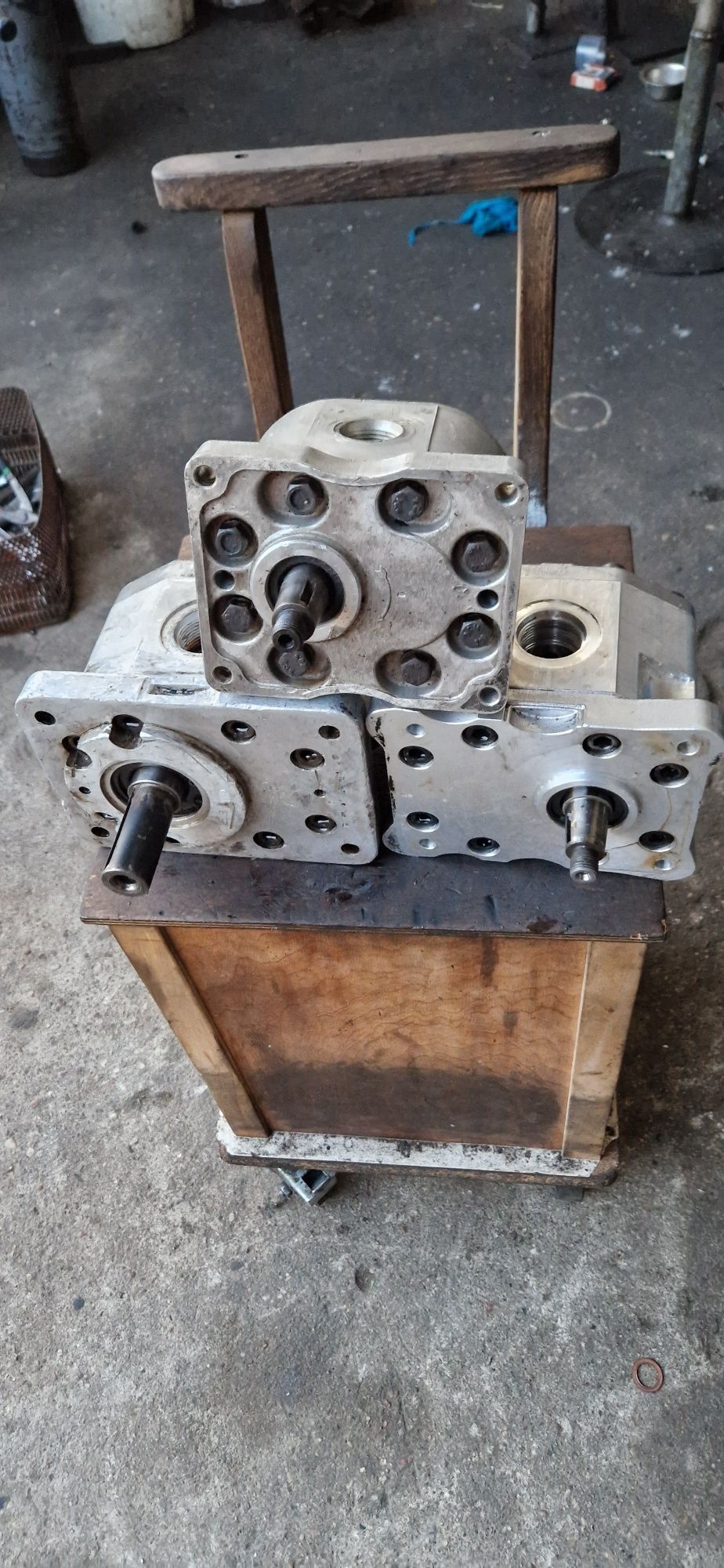 Rozdzielacz hydrauliczny ursus C385 c 385 c 360 c330 c328 zetor